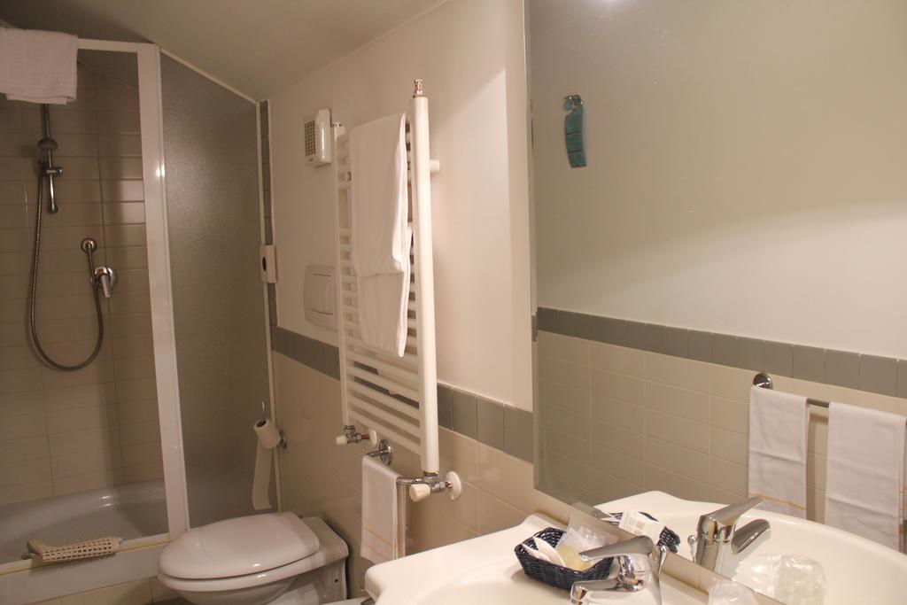 Hotel Castello LʼAquila Zewnętrze zdjęcie