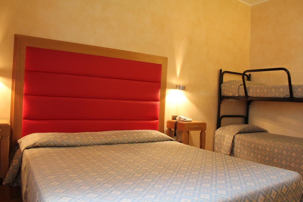 Hotel Castello LʼAquila Zewnętrze zdjęcie